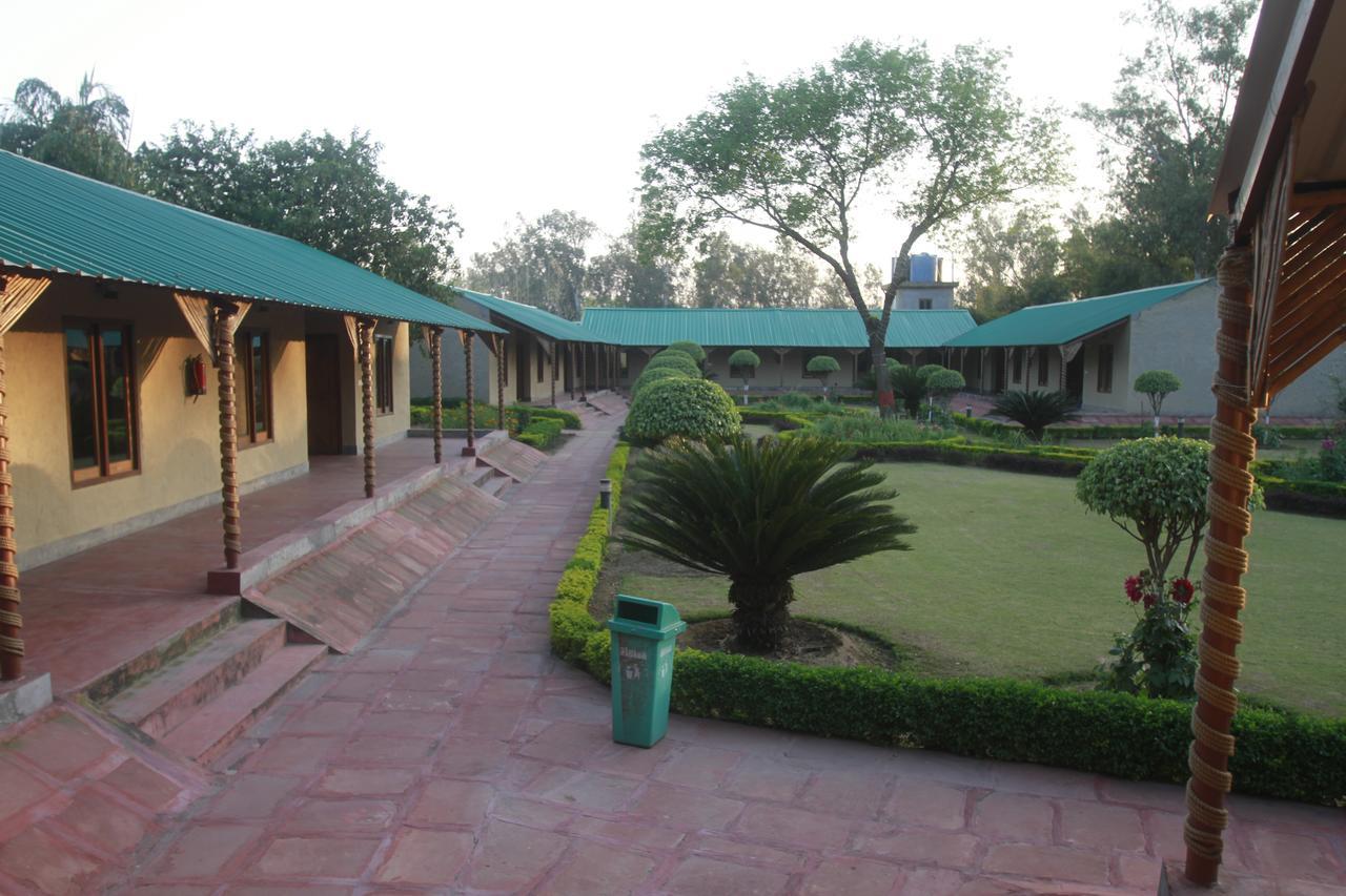 Готель Dr. Sudha'S Ayurveda Muzaffarnagar Екстер'єр фото