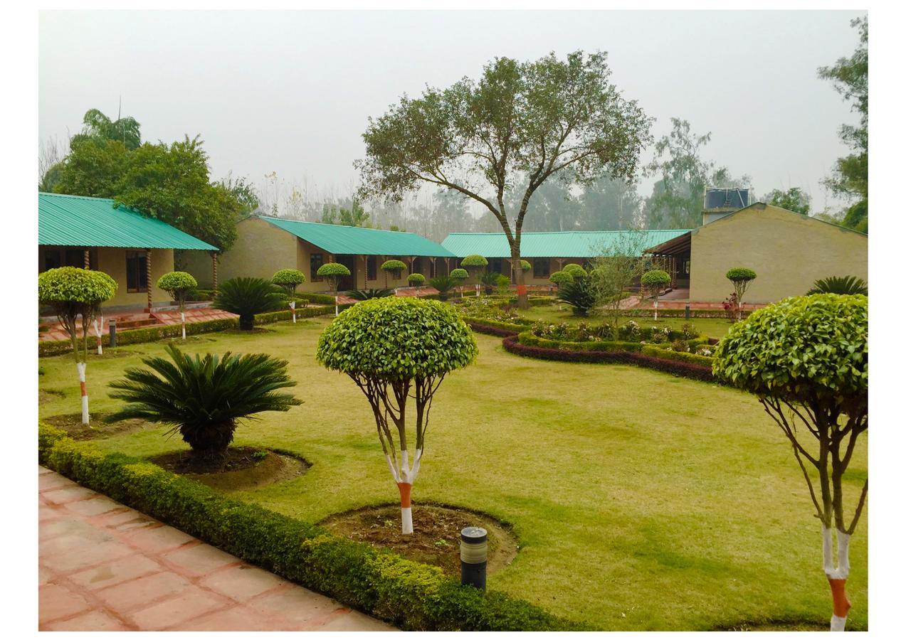 Готель Dr. Sudha'S Ayurveda Muzaffarnagar Екстер'єр фото